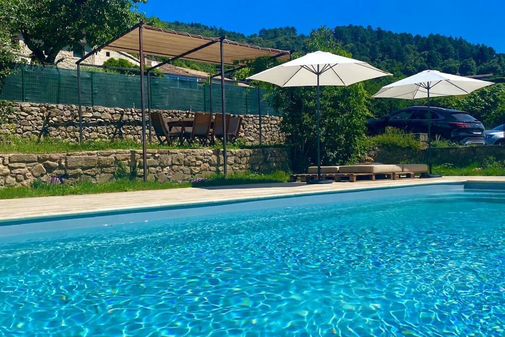 La Joannassiene, Maison Ardechoise De Caractere Εξωτερικό φωτογραφία