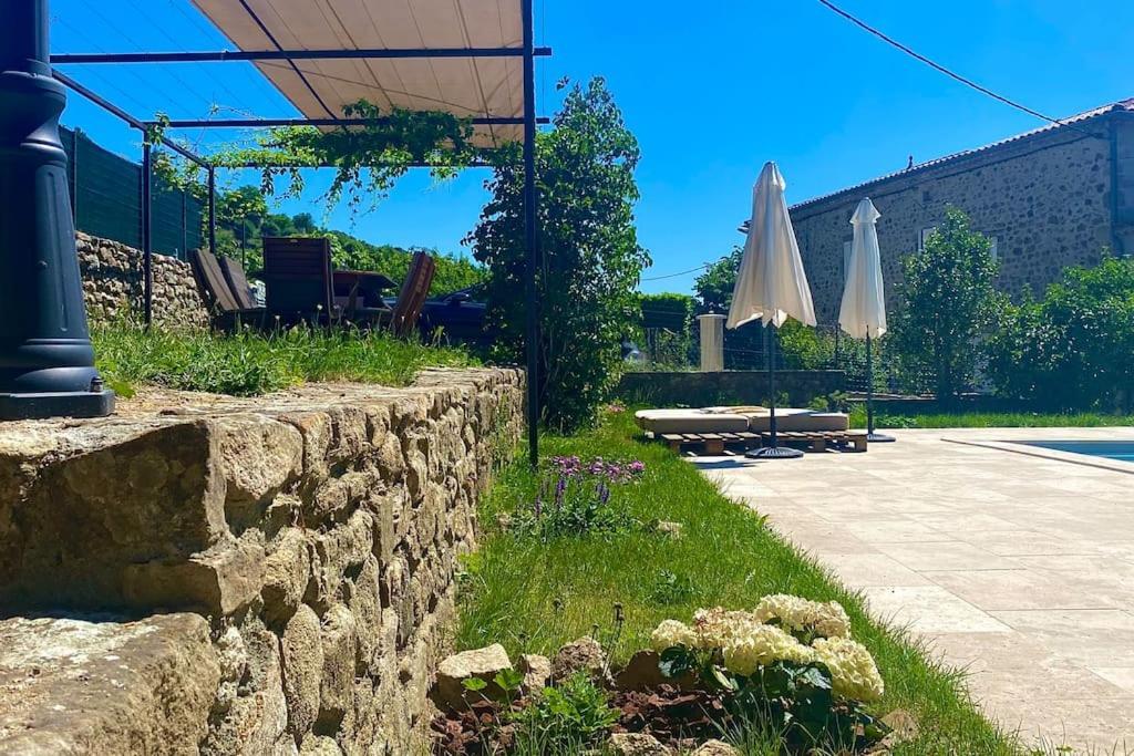 La Joannassiene, Maison Ardechoise De Caractere Εξωτερικό φωτογραφία